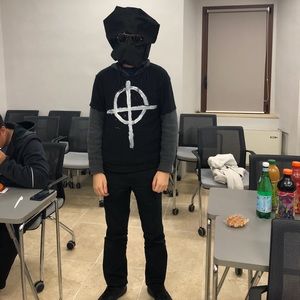 Meet your Posher, Devlin